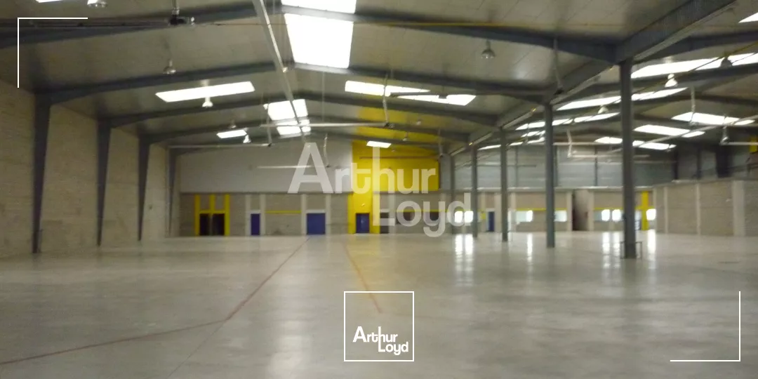 BLOIS - LOCATION ENTREPÔT DE 4 579 M² - ZI NORD